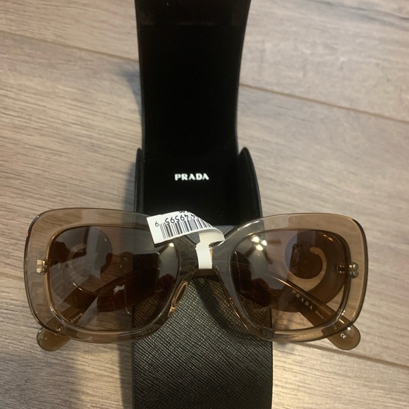 Original Prada Sunglasses with Case - NWT - Picture 2 of 3